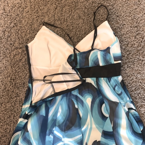 Le Chateau dress, size: Small, Multi-coloured - Blues, white, black - Picture 4 of 10